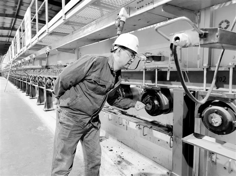 高溫下的堅守，讓世界變得更“透明”